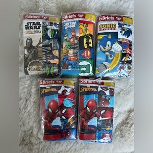 Set of 5 - 5 pack Boys Size 8 briefs (Star Wars/Justice league/Spiderman/Sonic)